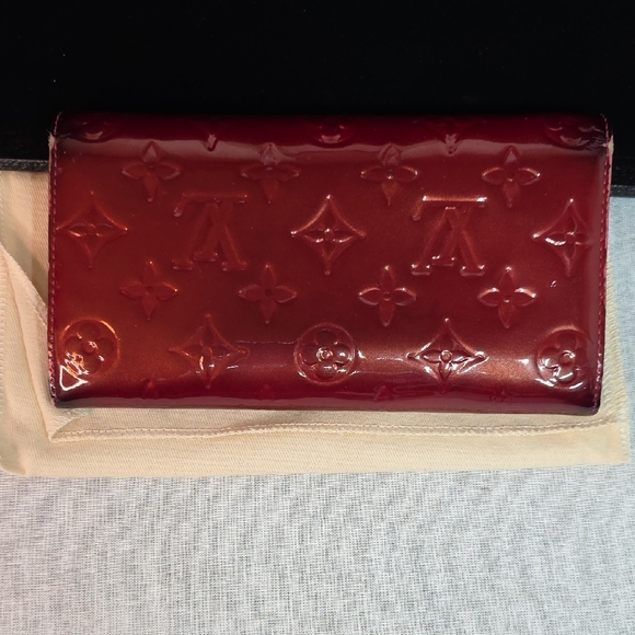 Louis Vuitton Vernis Sarah Long Wallet - Picture 9 of 12